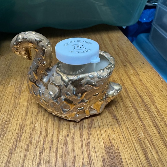 Vintage Set of Decorated 22K bright Gold 2.5” Swans Figurines - Picture 9 of 10